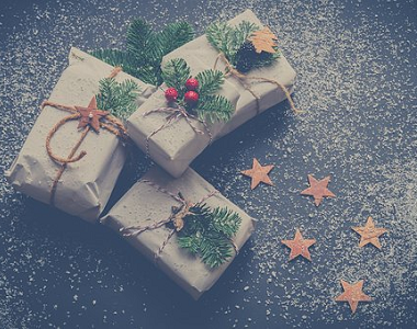 Jakou částku v Kč Vaše rodina letos utratí za dárky?