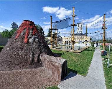 Jihomoravský kraj, Oslavany: Permonium - zábavní park